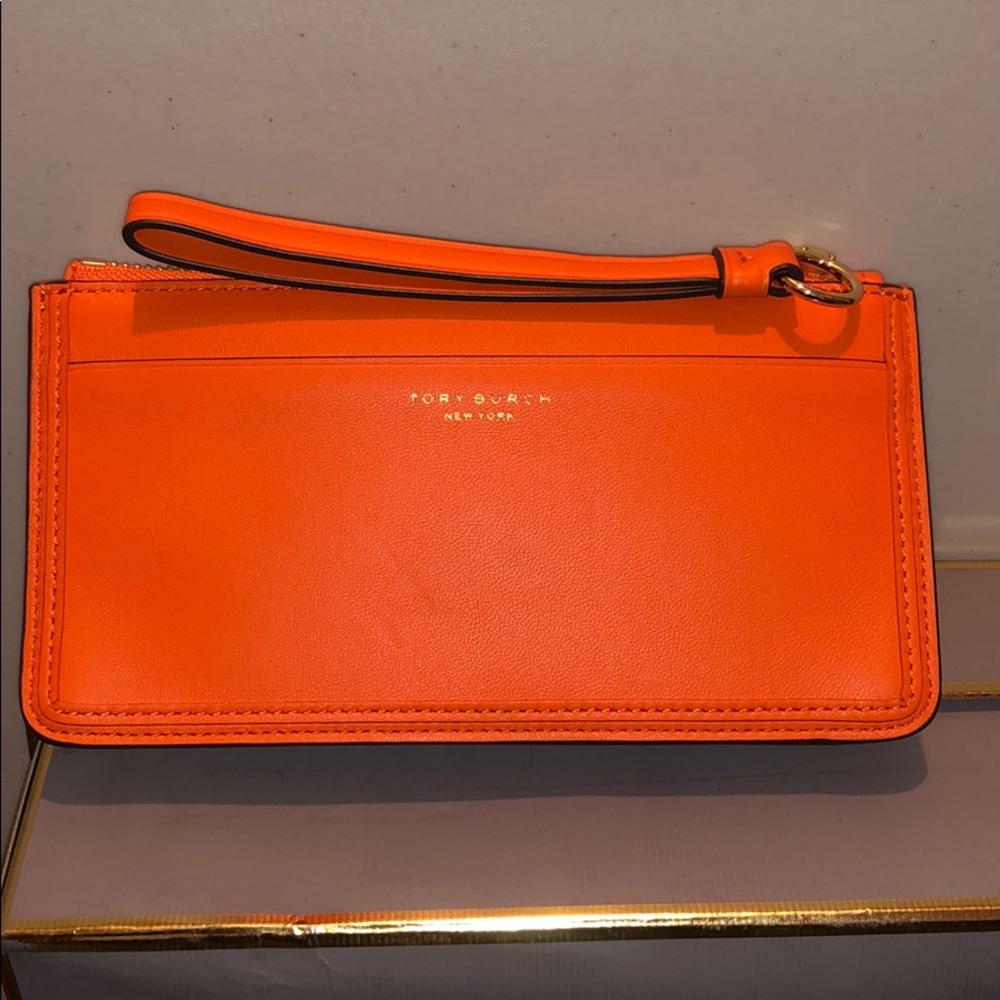 Perry zip wristlet wallet